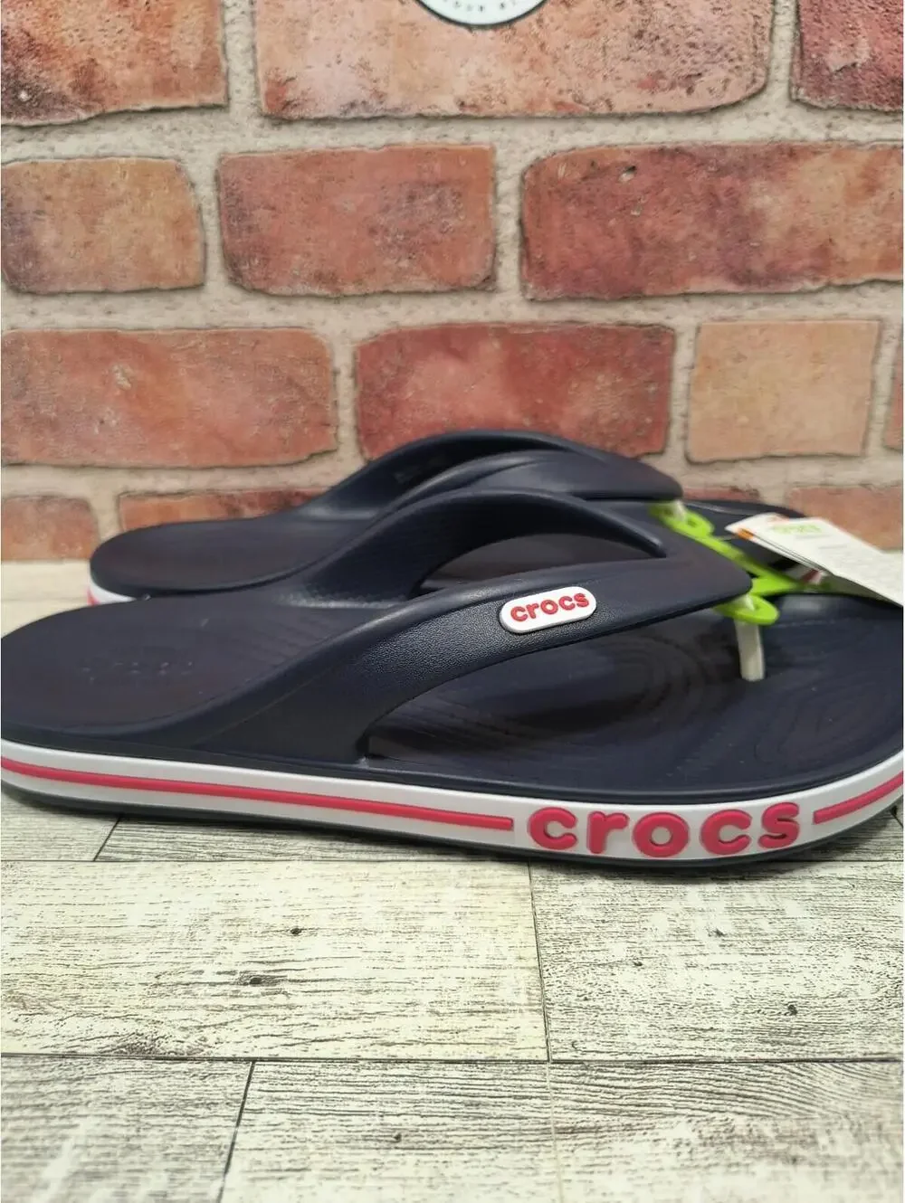 Crocs Bayaband Flip Size M7/W9 Sandals Patriot Red White Blue 205393-4CC NWT